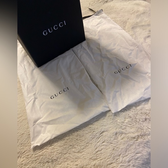 Gucci Other - New GUCCI shoe box & dust bags for sandals / slides for new style
